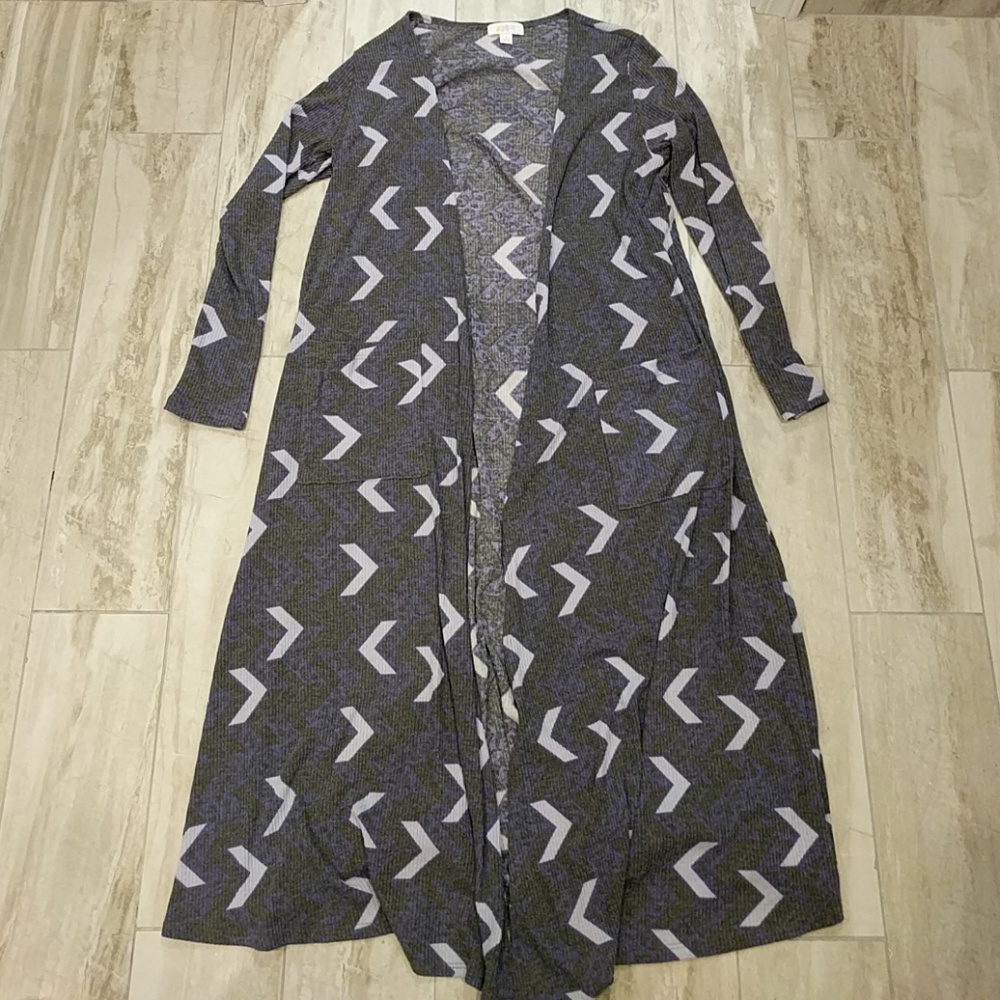 S Lularoe Sarah, stretchy